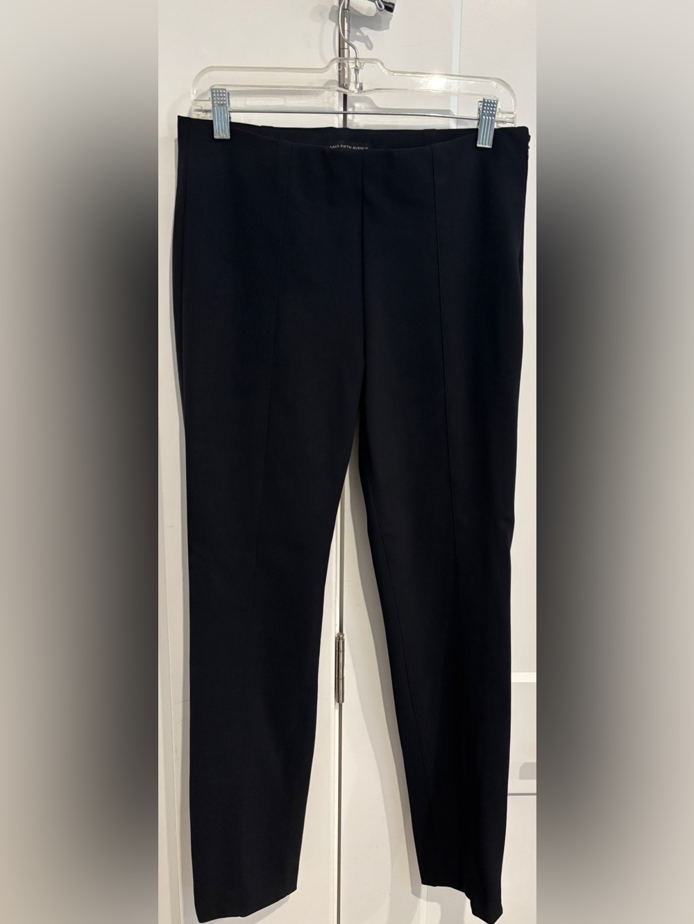Saks Fifth Avenue Black Tailored Women's Seamed Front Slim Trousers. Size 8